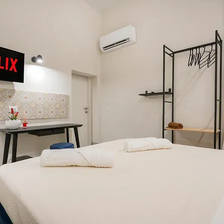 Mimi's - Charming Old Town باري